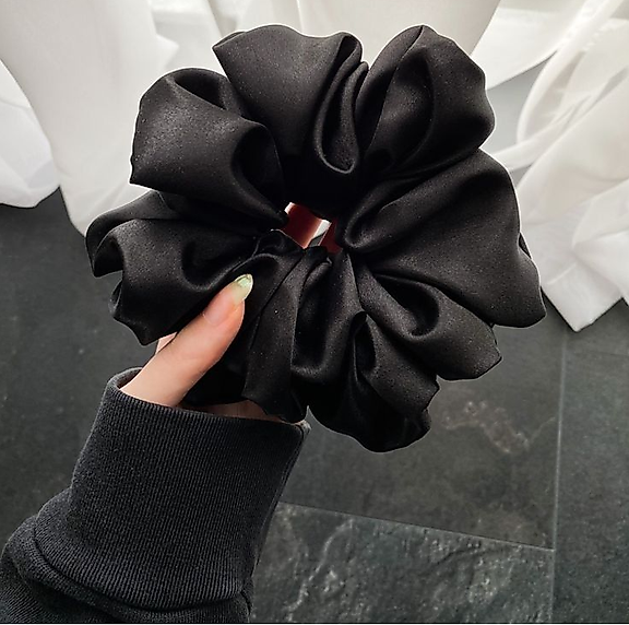 Siyah Lüx Saten XXL Scrunchie Toka, Büyük Boy Simit Toka, El Yapımı