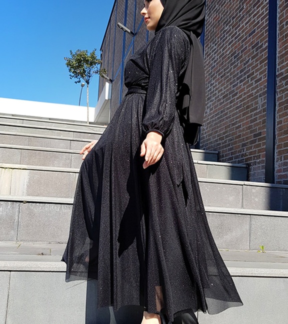 Gülsüm Aydın Simli Belden Kuşaklı Siyah Tesettür Abiye Elbise