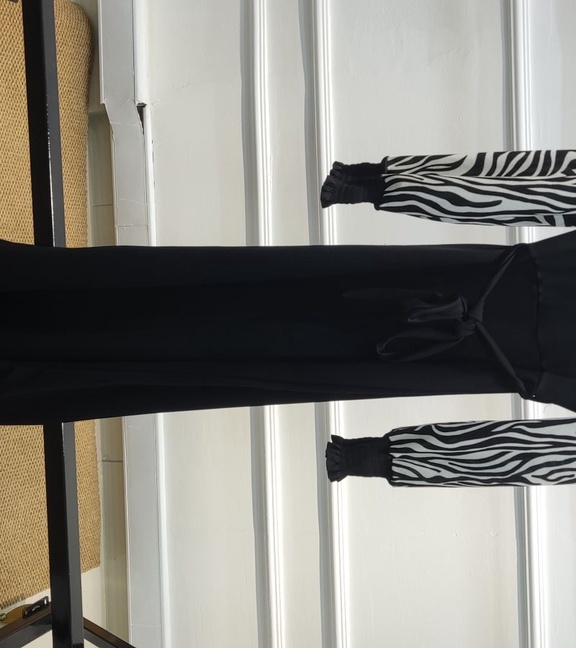 Gülsüm Aydın Zebra Desenli Uzun Boy Kumaş Elbise