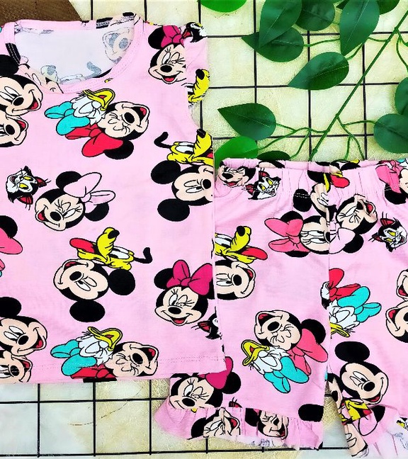 3-9 Yaş Arası Minnie Mouse Kampanyalı Kız Çocuk Takım