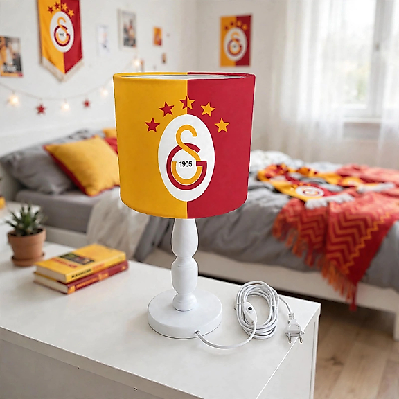 Minibabyrooms Galatasaray Parçalı Desenli Ahşap Oyma Ayak Abajur