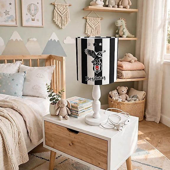 Minibabyrooms Beşiktaş Desenli Ahşap Oyma Ayak Abajur
