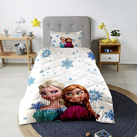 Minibabyrooms Elsa ve Anna Desenli Kapitone Yorgan