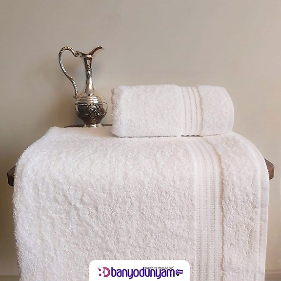 Beyaz Banyo Havlu Seti (90x150 cm banyo havlusu 50x90 cm baş havlusu)